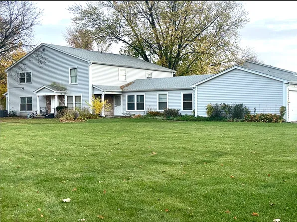 1311 N Glen Cir APT E, Aurora, IL 60506