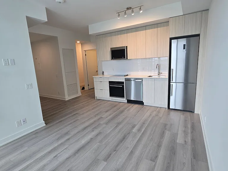 20 Deans Dr #401 — Photo 19