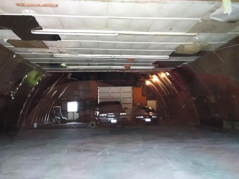 2nd image of 110 W Birch St