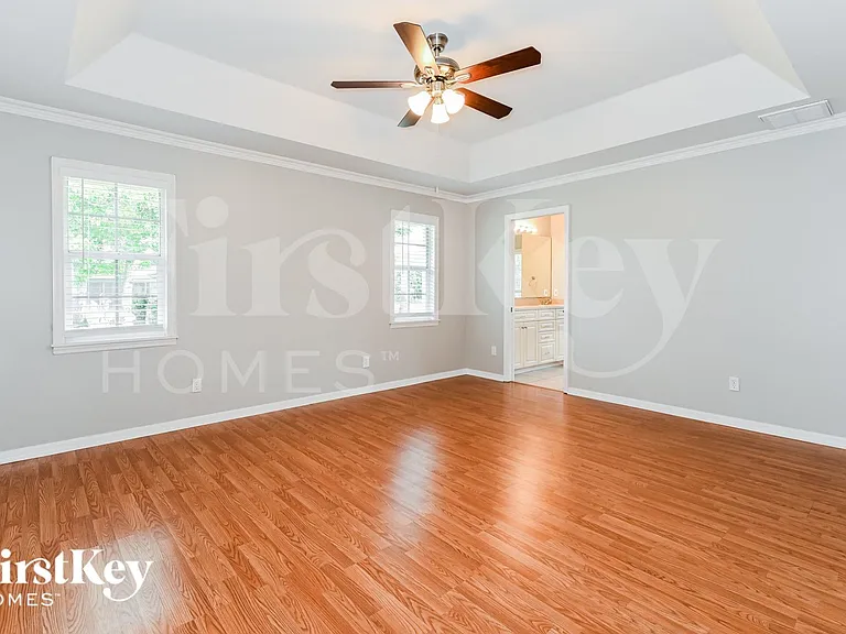 217 Greenwood Ave — Photo 9