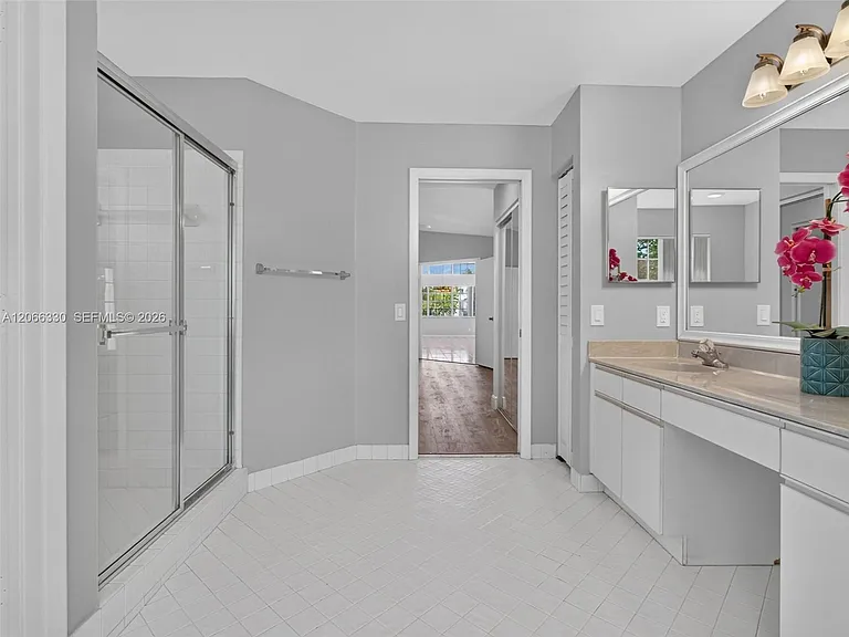 1520 Seabay Rd — Photo 60