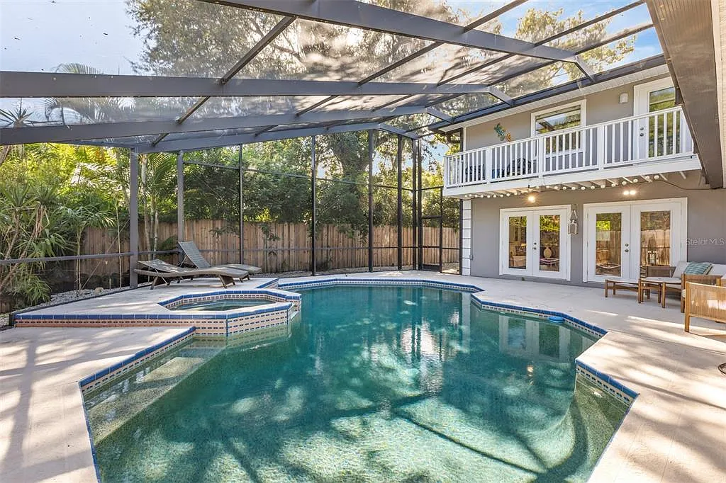 4 bed, 3.0 bath, 1944 sqft, $5,000 — Photo 4