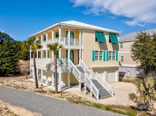 721 Hernando Pl, Dauphin Island, AL 36528