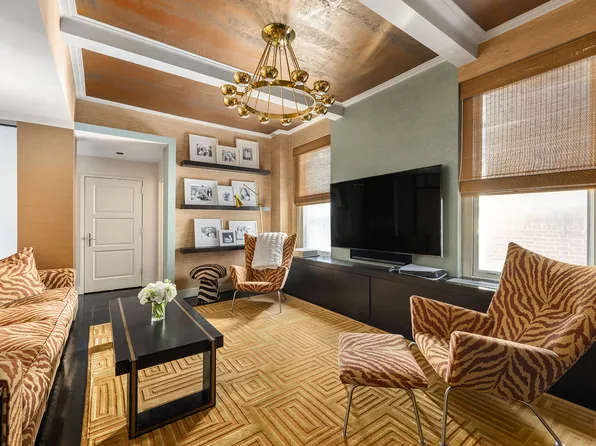 944 Park Avenue image 6 of 15