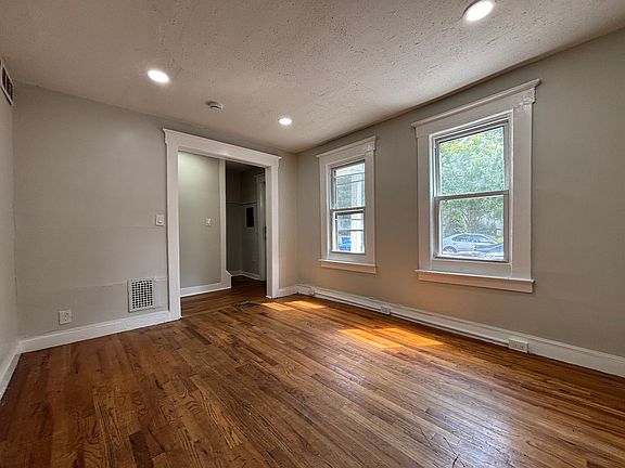 3rd image of 62 Miller St #1