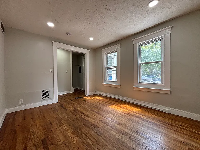 62 Miller St #1 — Photo 3