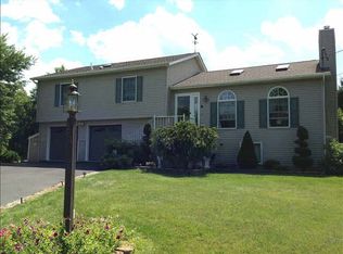 84 Underhill Rd, Poughkeepsie, NY 12603