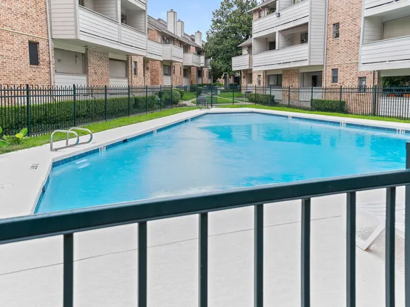 2500 Burleson Rd APT 709, Austin, TX 78741