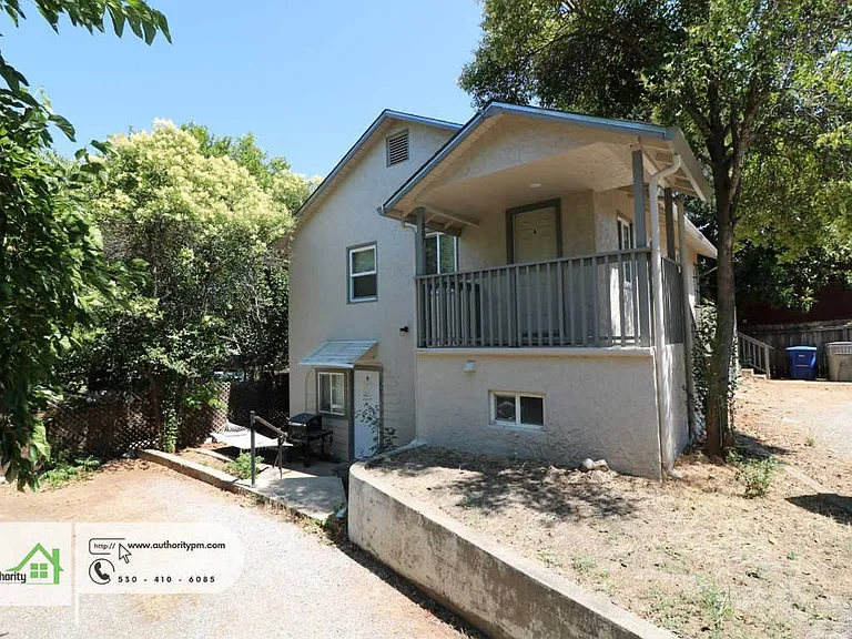 1907 Grace Ave #A — Photo 1