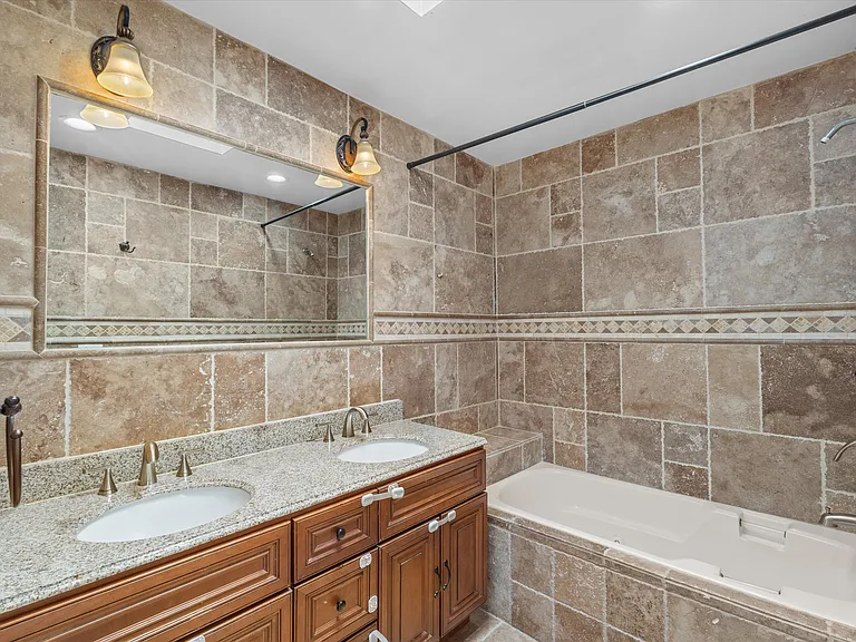 2175 S Beverly Glen Blvd #406 — Photo 21
