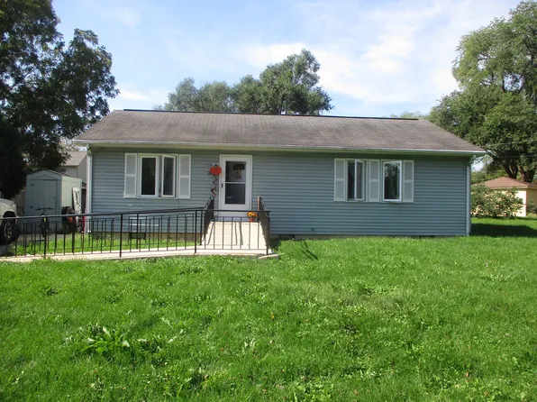 28152 N Wells Dr, Wauconda, IL 60084