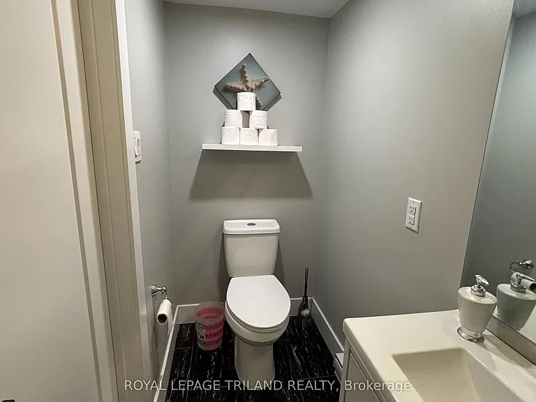 325 George St #4 — Photo 8
