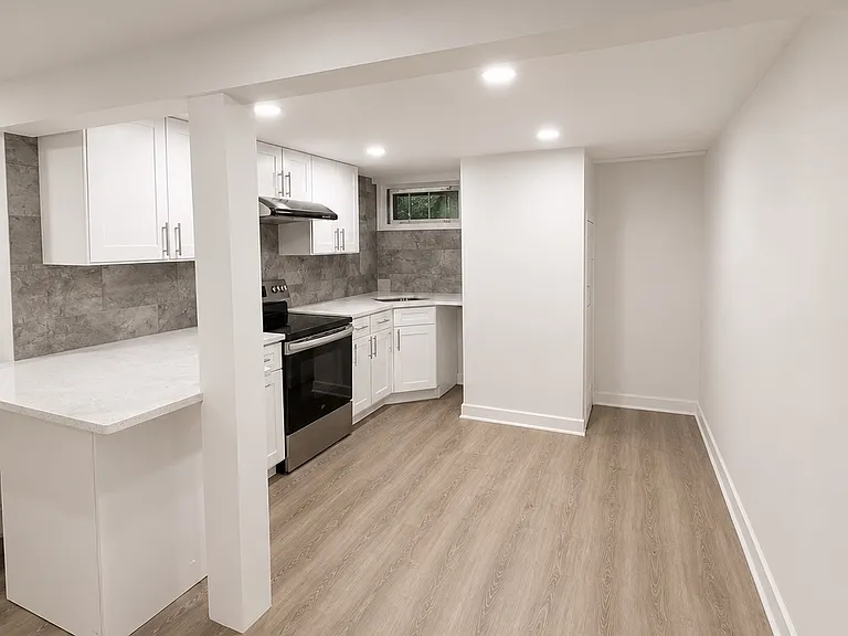 117 Pond Path #B — Photo 3