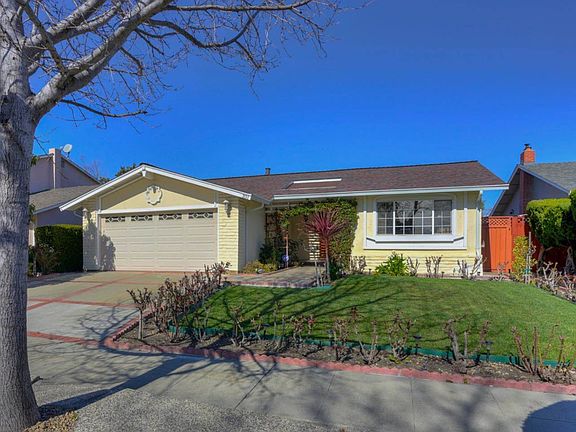 3rd image of 331 Grandpark Cir