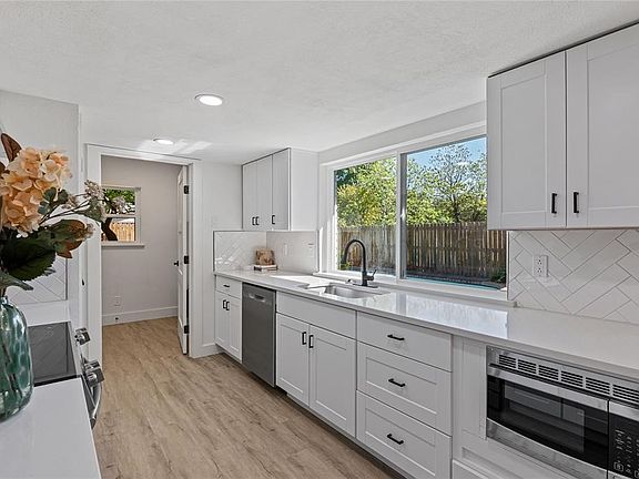 2nd image of 8617 Baumgarten Dr