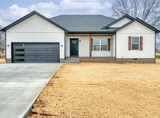 108 Skylar Dr, Auburn, KY 42206