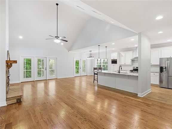 3rd image of 2698 Sophia Ct
