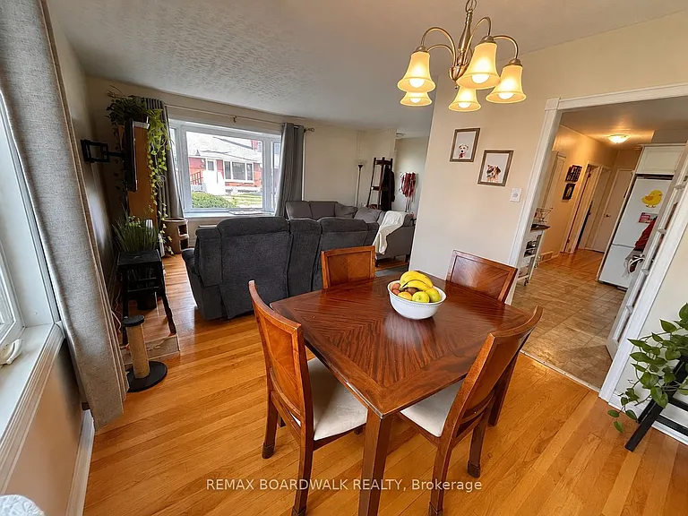 625 Clarke Ave — Photo 3