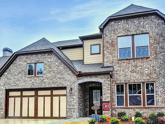 2nd image of 72 Highpointe Dr