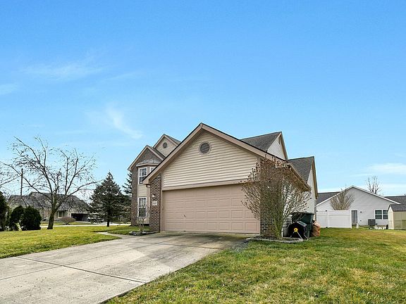 4th image of 5887 Collier Hill Dr