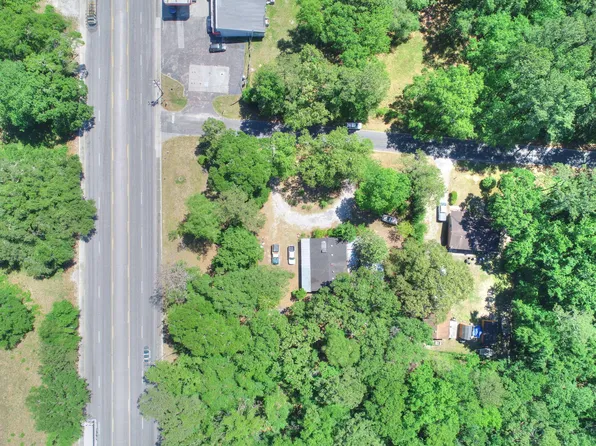 5975 Glayton Dr, Ravenel, SC 29470