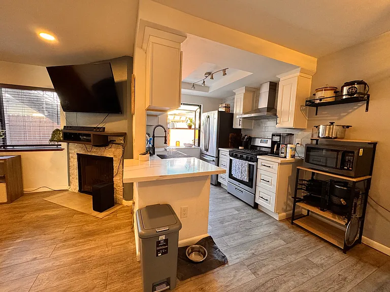 4752 Hawley Blvd #3 — Photo 7