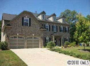 2114 Willowcrest Dr, Waxhaw, NC 28173