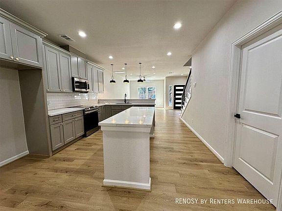 5th image of 2314 McKee St #B