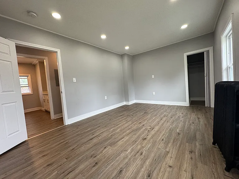 454 N Main St #3 — Photo 12