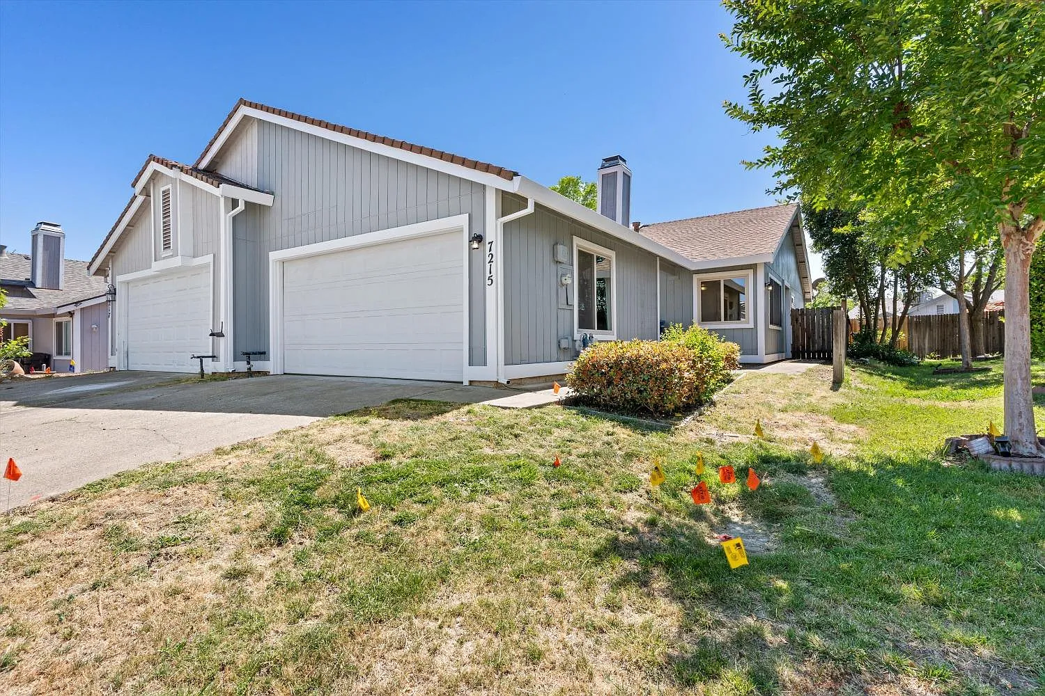 7215 La Luna Ct photo 1