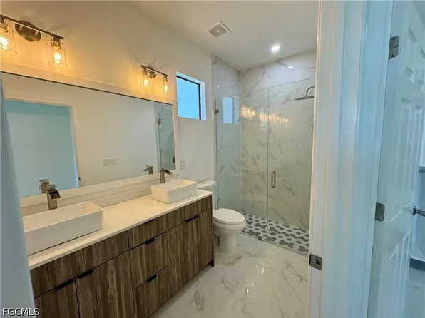1208 NW 25th Pl, Cape Coral, FL 33993