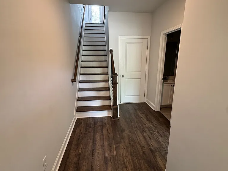 1202 Ainsworth Aly — Photo 13