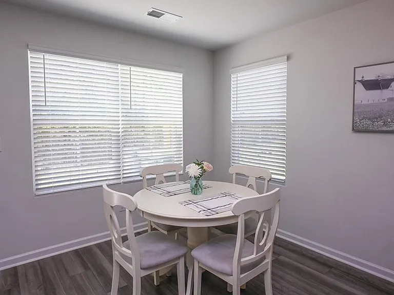 552 Kingfisher Ct — Photo 12