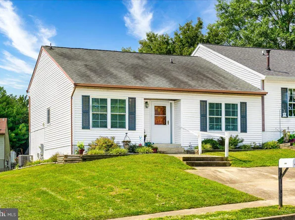 969 Wampler Ln, Westminster, MD 21158