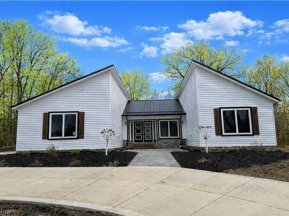 3940 Ellendale Rd, Moreland Hills, OH 44022