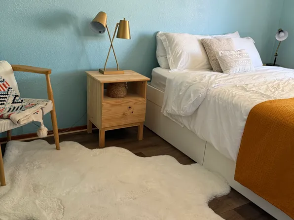 18699 Kamana Rd, Apple Valley, CA 92307