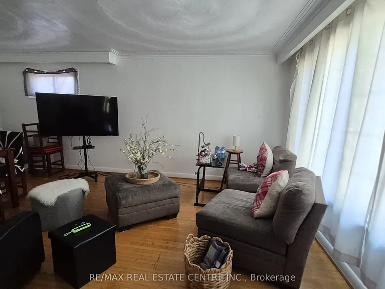 71 Gunton Dr #UPPER — Photo 13