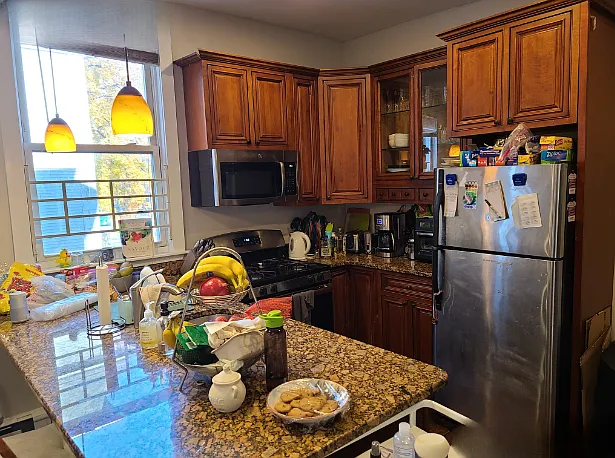 717 Parker St #1R — Photo 2