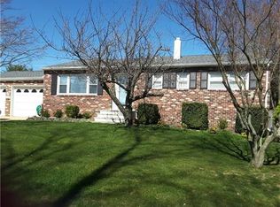 1 Concord Dr, Old Bridge, NJ 08857