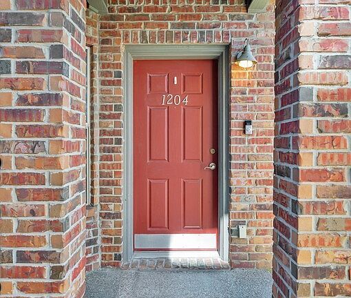 2nd image of 1701 S 12th St APT 1204