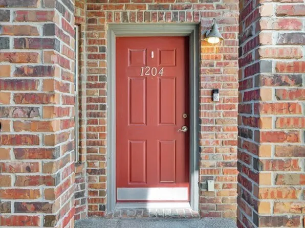 1701 S 12th St, Waco, TX 76706