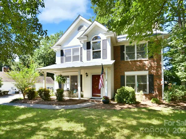 12623 Levins Hall Rd, Huntersville, NC 28078