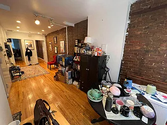 Rented by Best Apartments North Inc