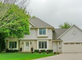 2632 Englewood Rd, Green Bay, WI 54311