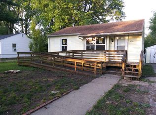 906 N Gregory St, Urbana, IL 61801