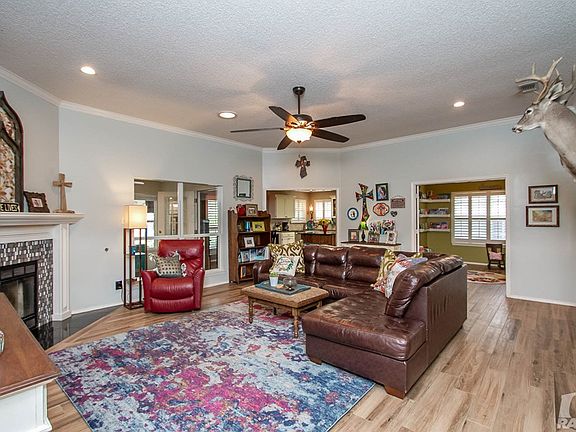 2nd image of 3342 Maplewood Dr