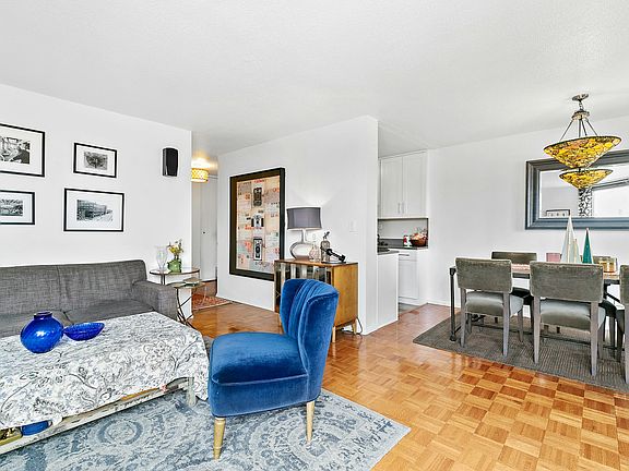 4th image of 1601 3rd Ave APT 15F