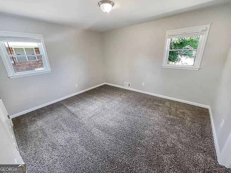 5503 Janice Ln — Photo 10