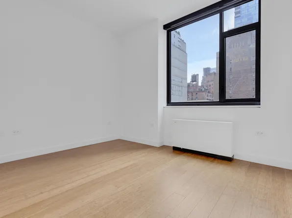 200 East 39th Street image 8 of 16