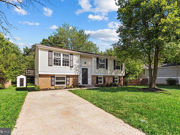 3rd image of 7806 Mineral Springs Dr